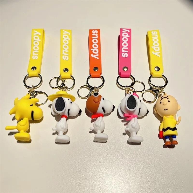 Cute Cartoon Snoopy Charlie 3D Doll Star Keychain Pendant Car Keychain Gift Preferred