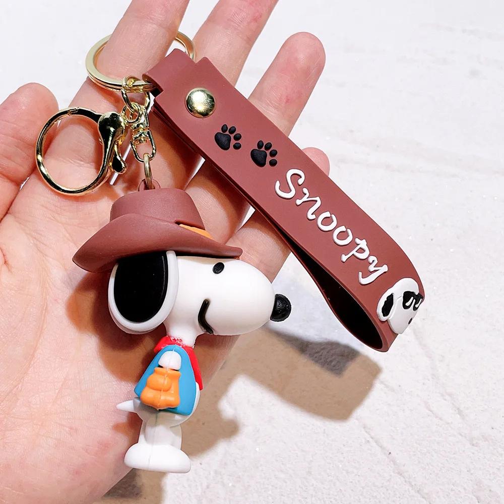 Cute Cartoon Snoopy Charlie 3D Doll Star Keychain Pendant Car Keychain Gift Preferred
