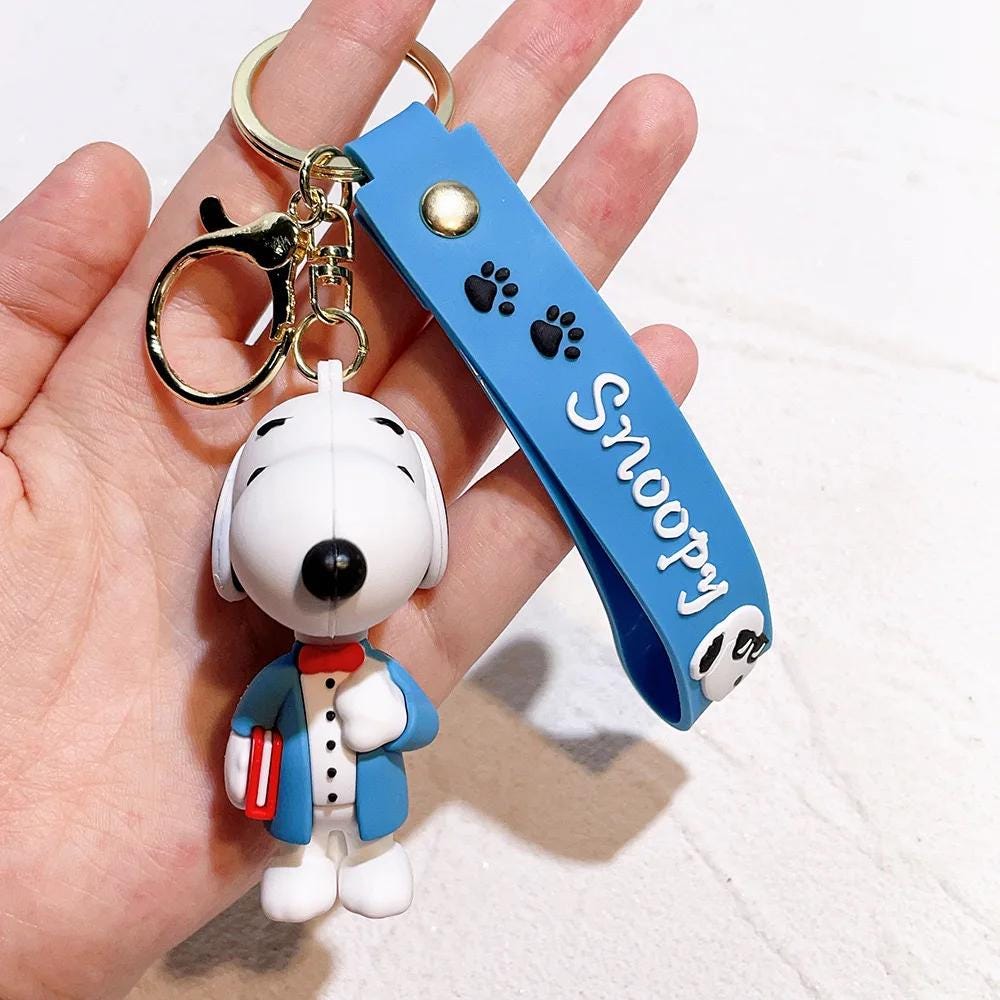 Cute Cartoon Snoopy Charlie 3D Doll Star Keychain Pendant Car Keychain Gift Preferred